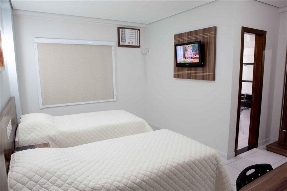 Serras Hotel Cuiaba  Bagian luar foto