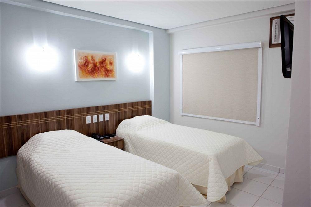 Serras Hotel Cuiaba  Bagian luar foto
