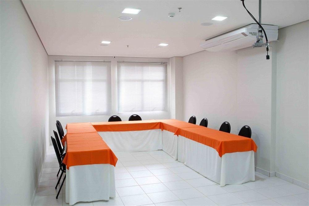 Serras Hotel Cuiaba  Bagian luar foto