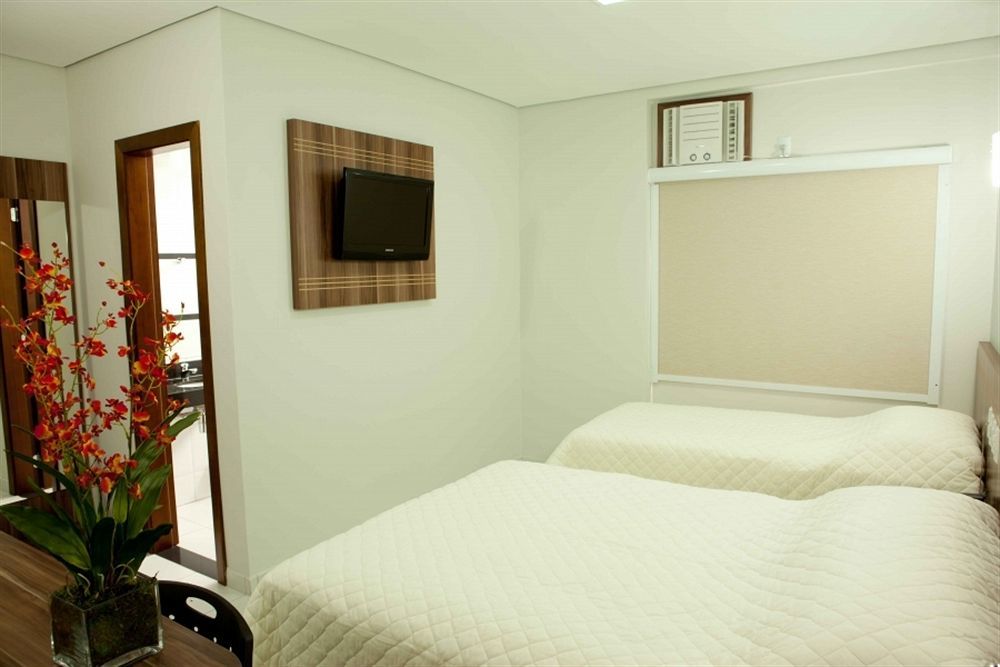 Serras Hotel Cuiaba  Bagian luar foto